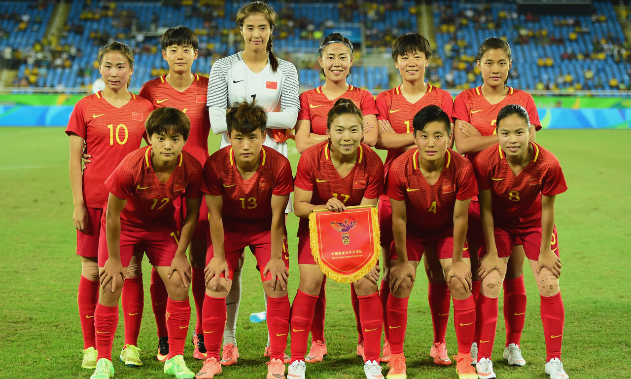 中国女足2-0获胜迎来本届赛事首胜